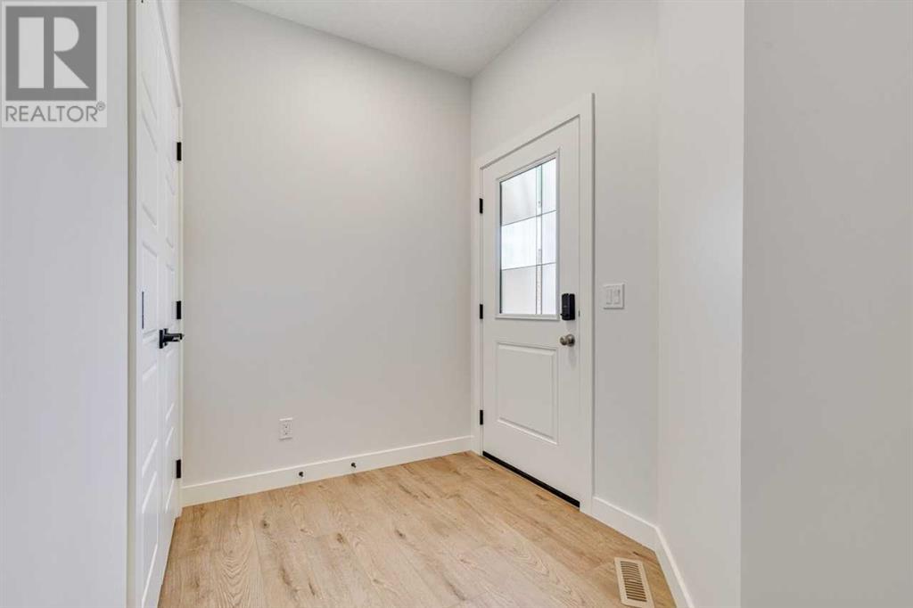 350 Hotchkiss Manor SE