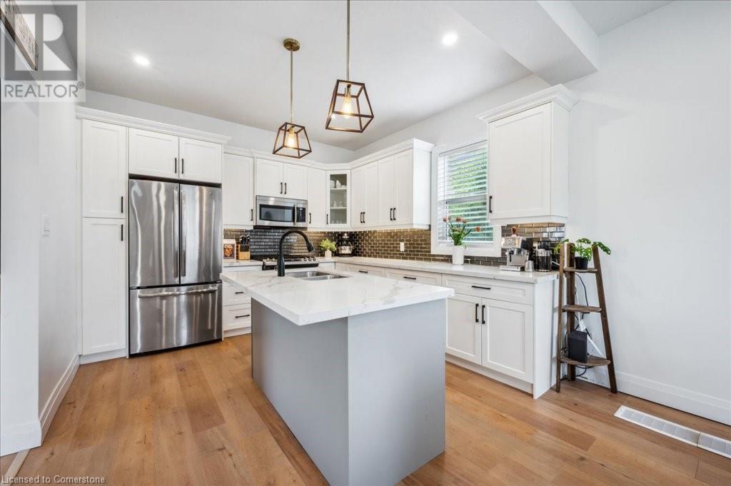 1124 QUEENSTON Road