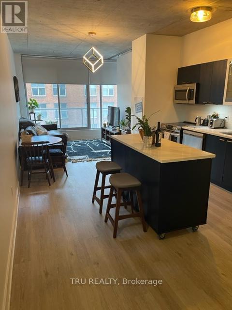 412 - 383 CUMBERLAND STREET