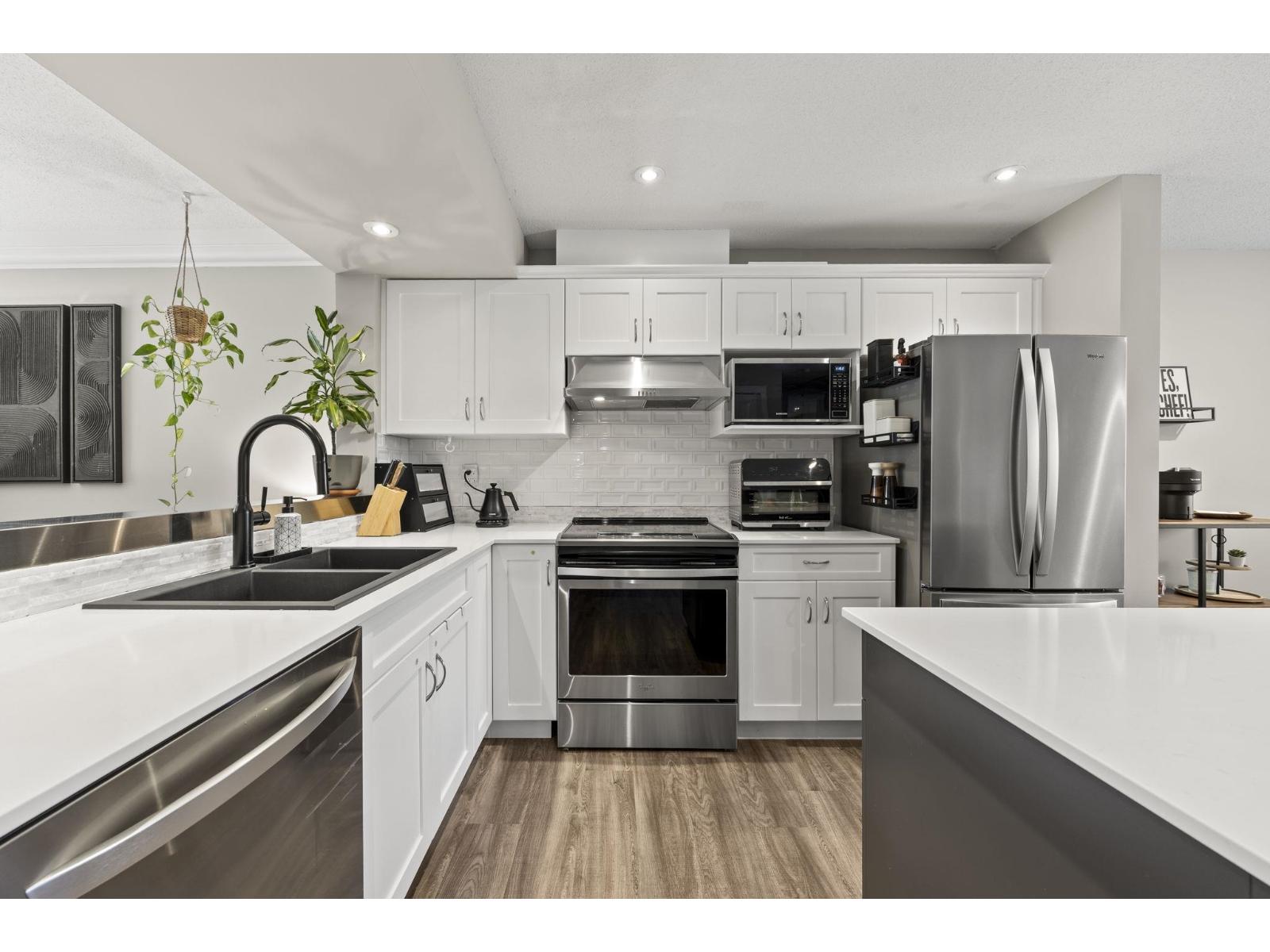 21 46840 RUSSELL ROAD|Promontory