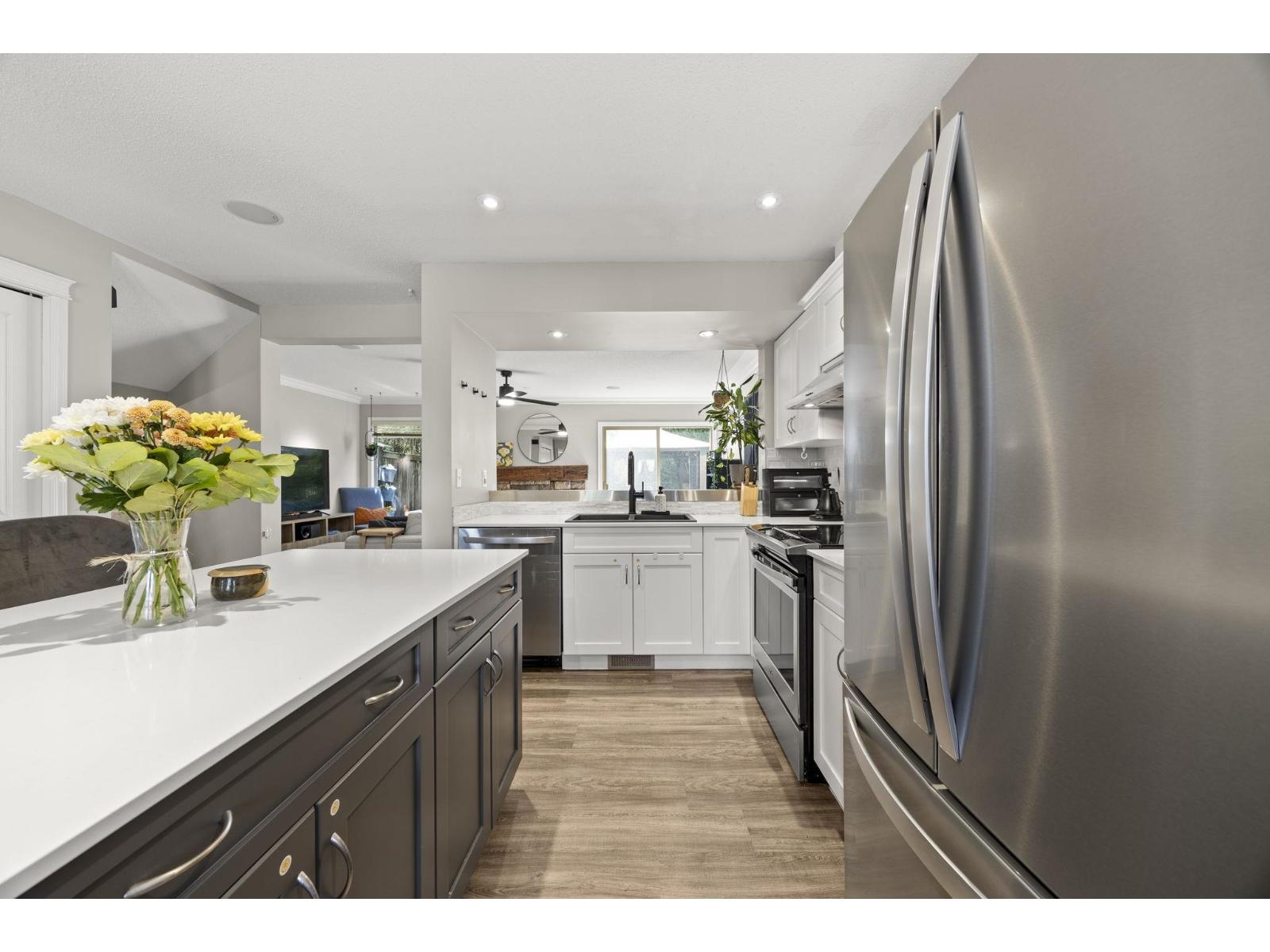 21 46840 RUSSELL ROAD|Promontory