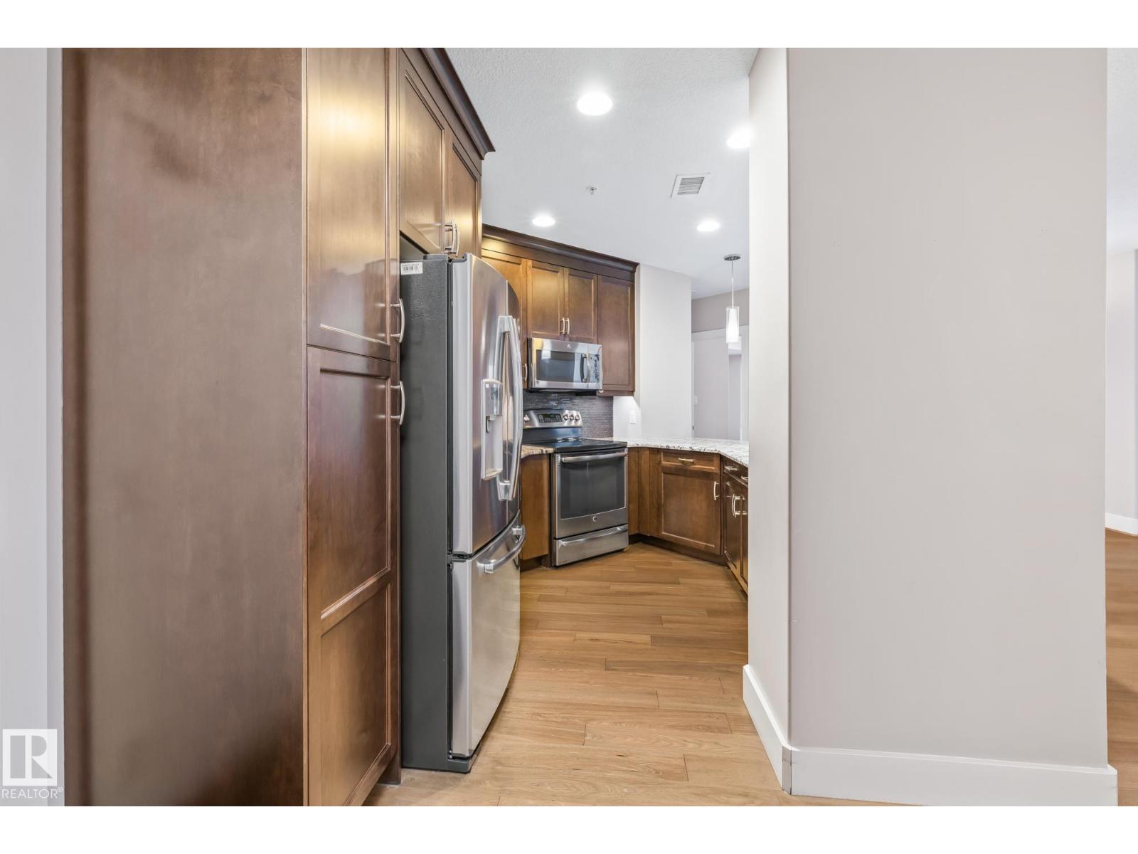 #211 11080 ELLERSLIE RD SW