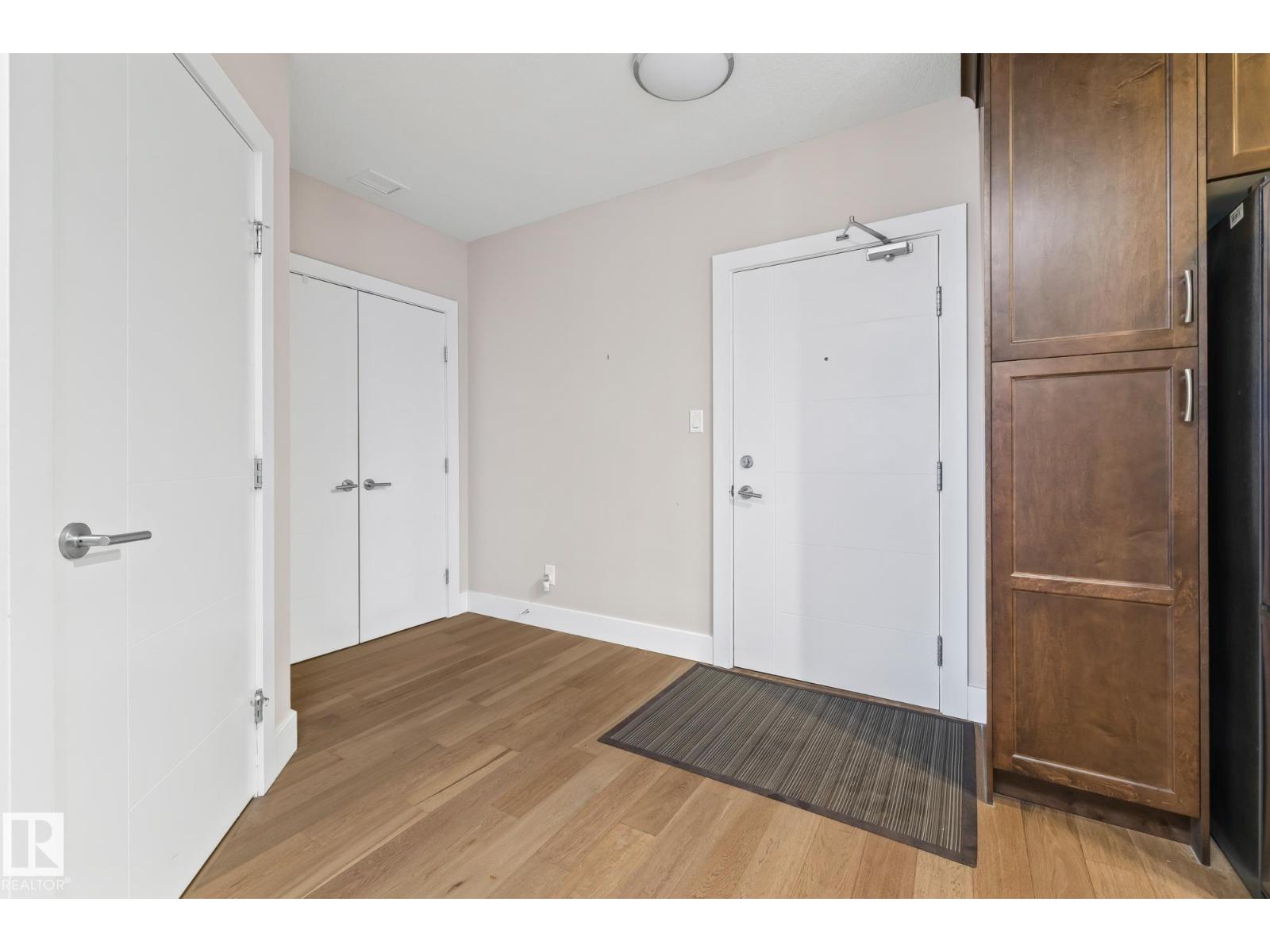 #211 11080 ELLERSLIE RD SW