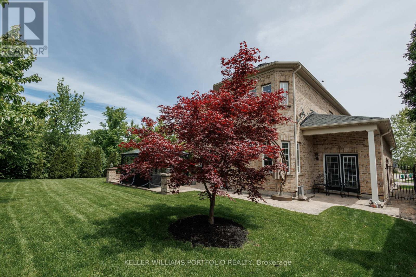 26 LOUVAIN DRIVE