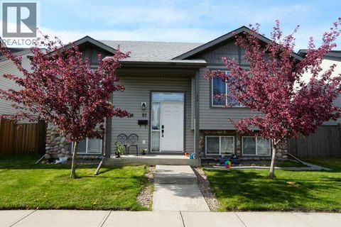81 Inglewood Drive Red Deer AB T4R0B2