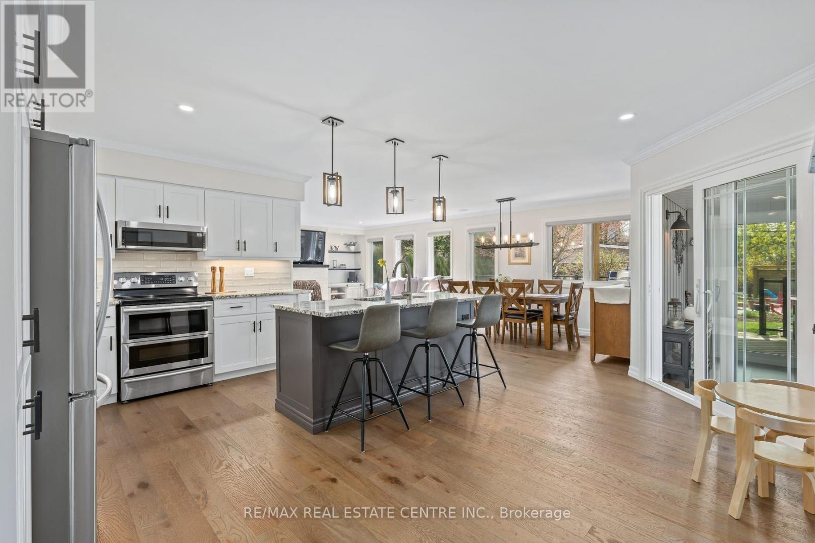 42 RIDGEWAY AVENUE
