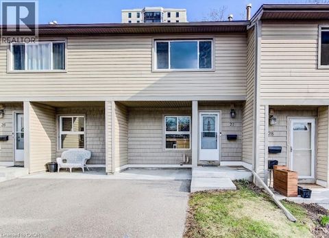 15 GREEN VALLEY Drive Unit# 27 Kitchener ON N2P1K7