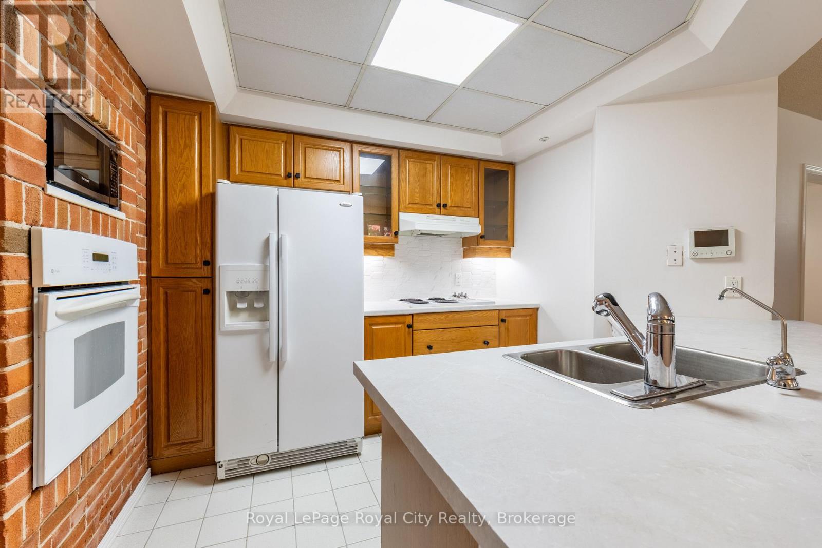101 - 57 SUFFOLK STREET W