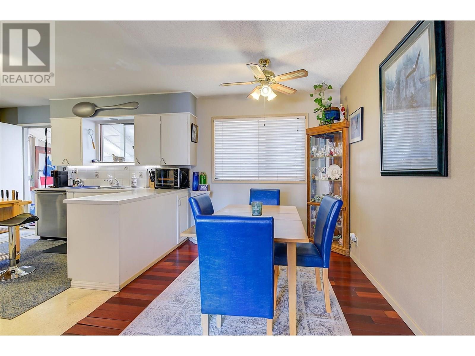 280 Dougall Road S