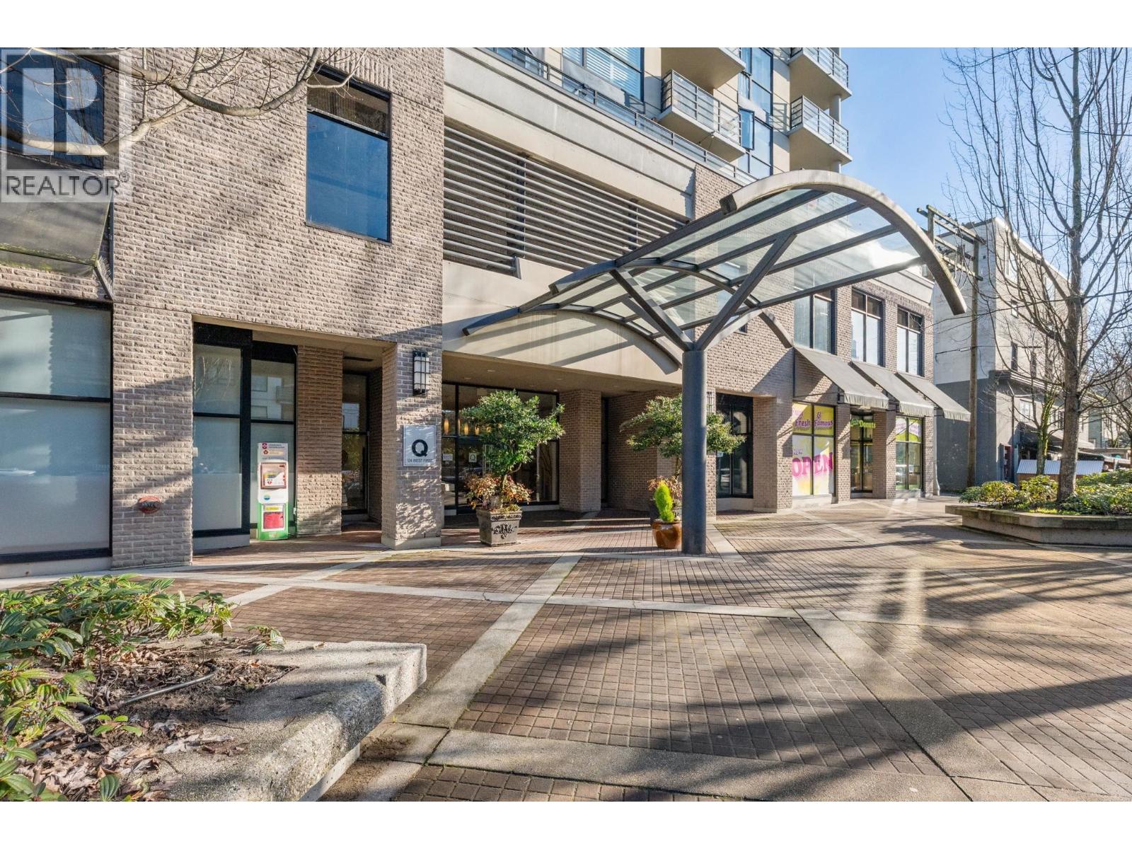 1001 124 W 1ST STREET