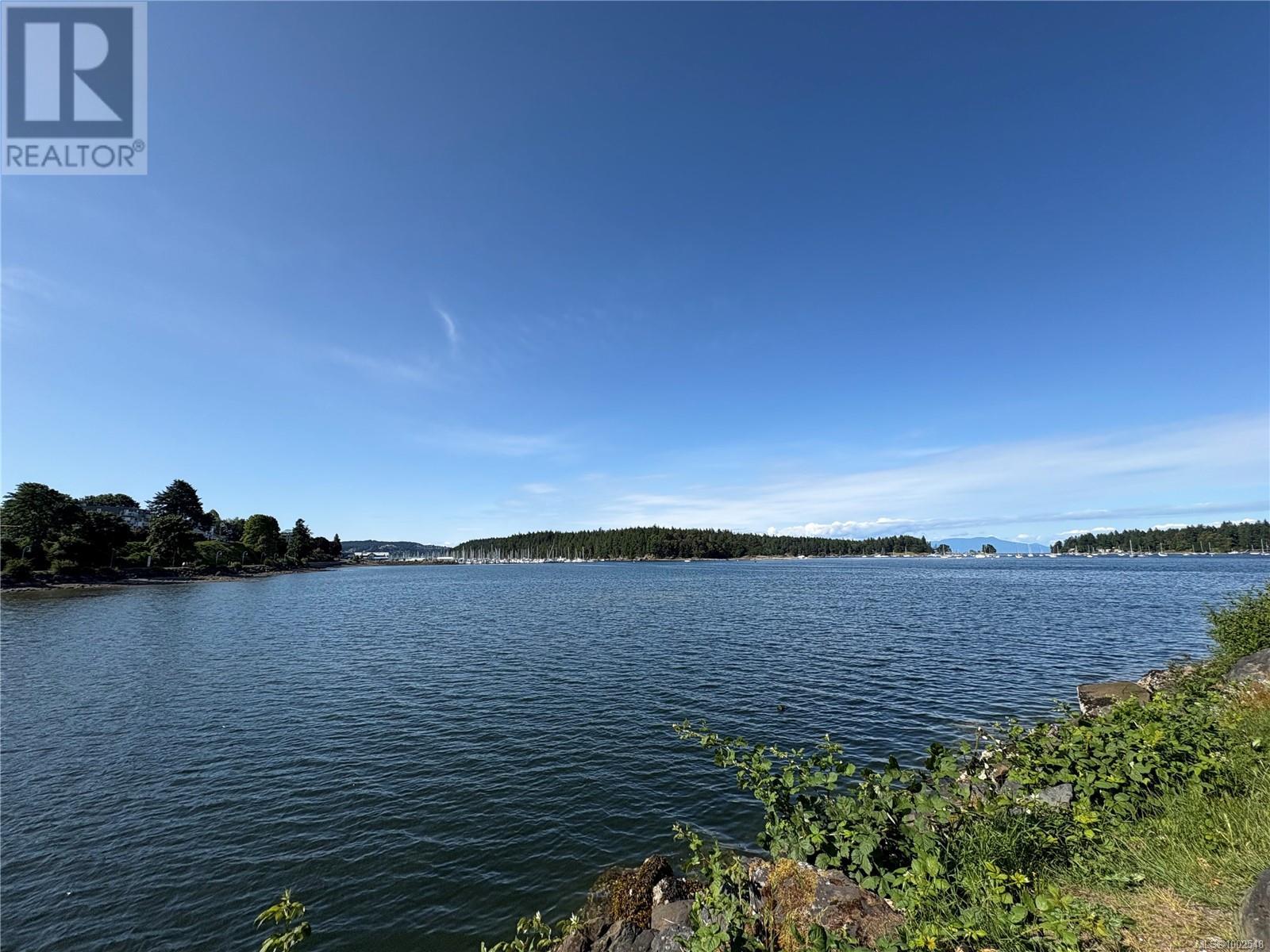 55 Comox Rd