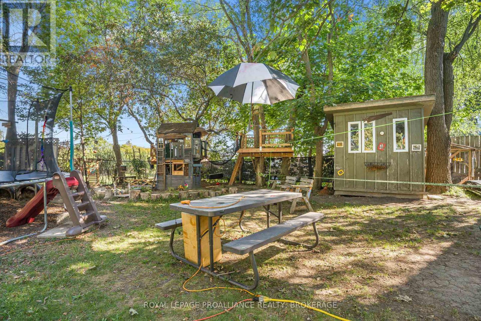 16 ST CATHERINE STREET