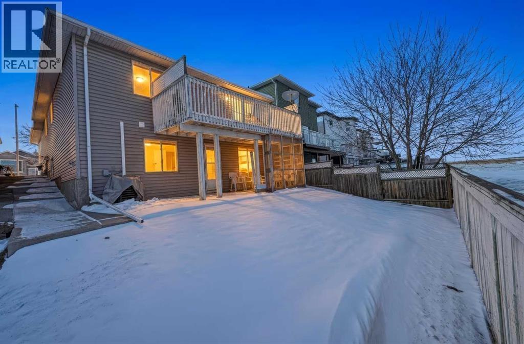 63 Anaheim Crescent NE