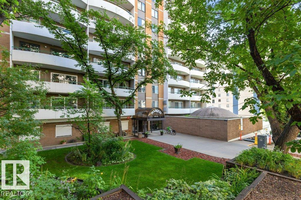 #1204 9725 106 ST NW