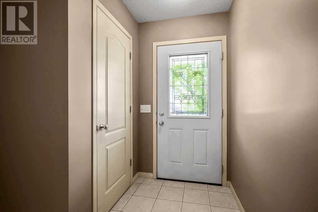 325 Strathcona Circle