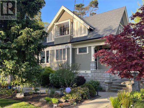 773 Island Rd Oak Bay BC V8S2T8