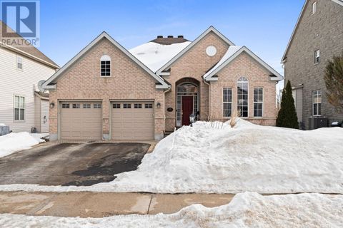 19 FENCEROW WAY Ottawa ON K2J4X8