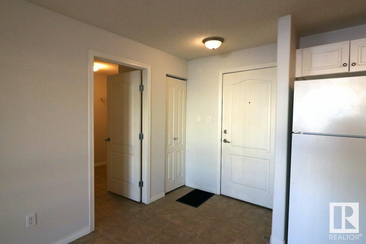 #1211 330 CLAREVIEW STATION DR NW