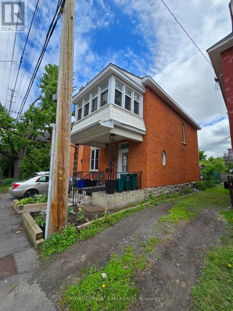 2 - 519 LYON STREET N Ottawa ON K1R5X8