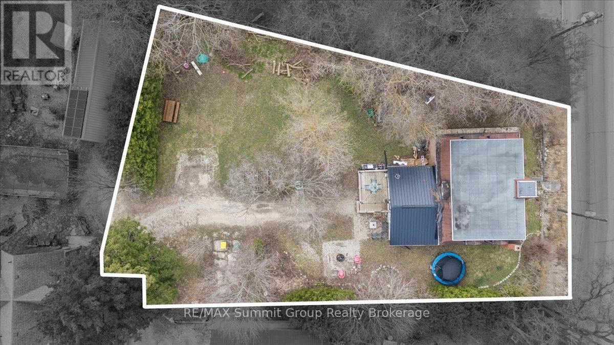 13 COLLINGWOOD STREET