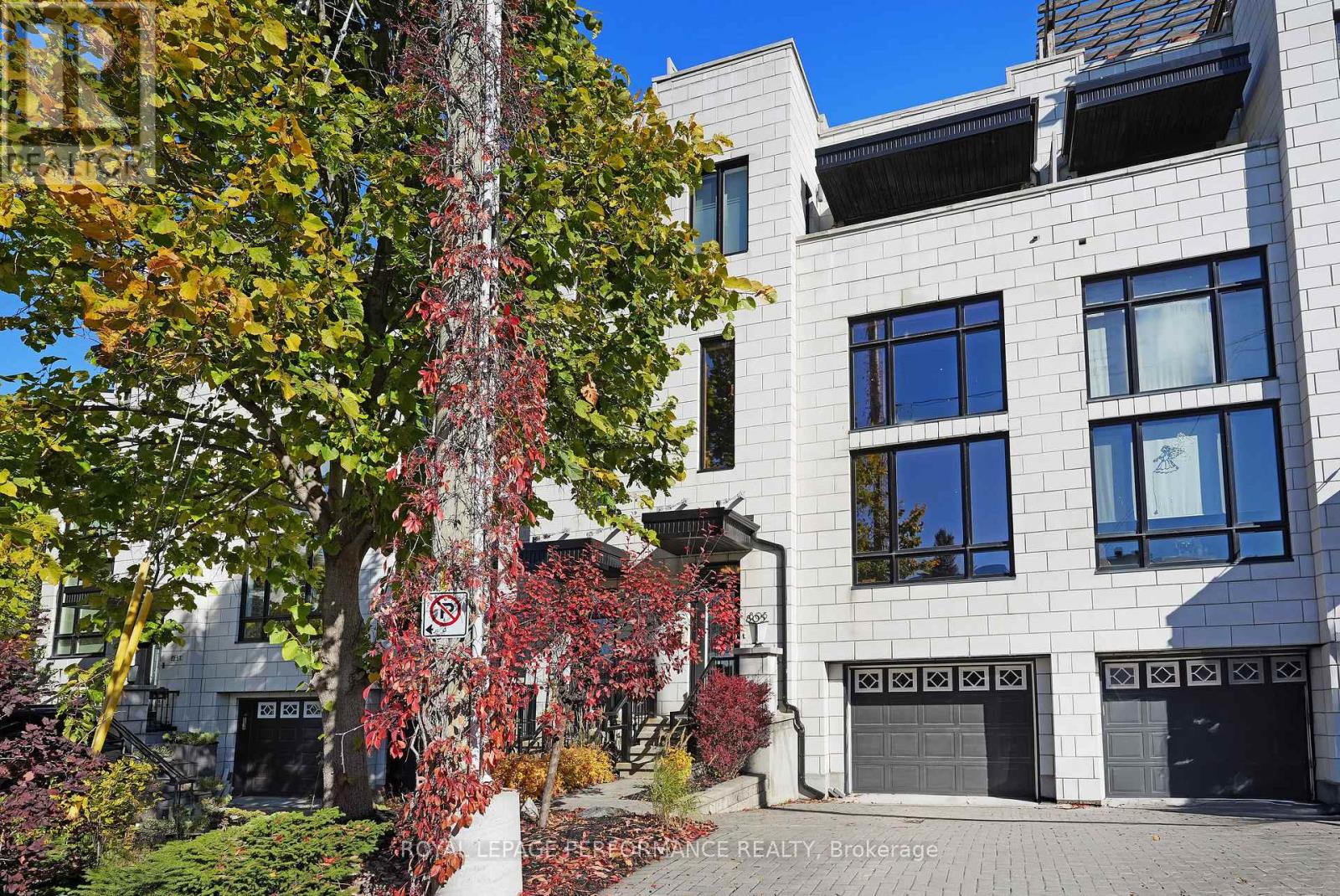 805 KINGSMERE AVENUE