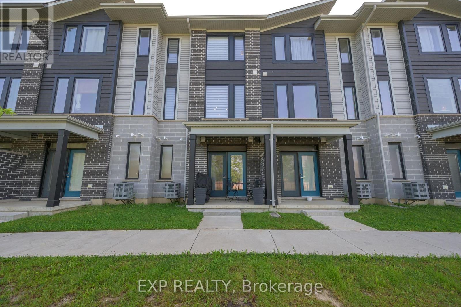 39 - 177 EDGEVALLEY ROAD