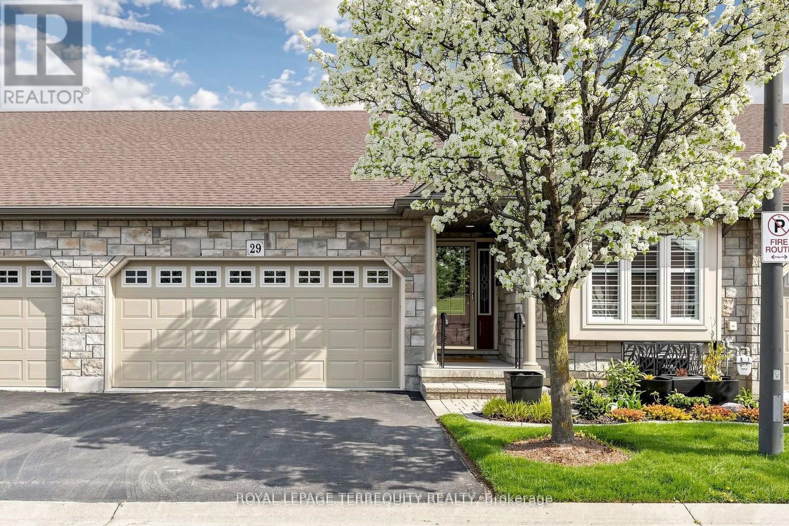 29 ROSE GLEN CRESCENT