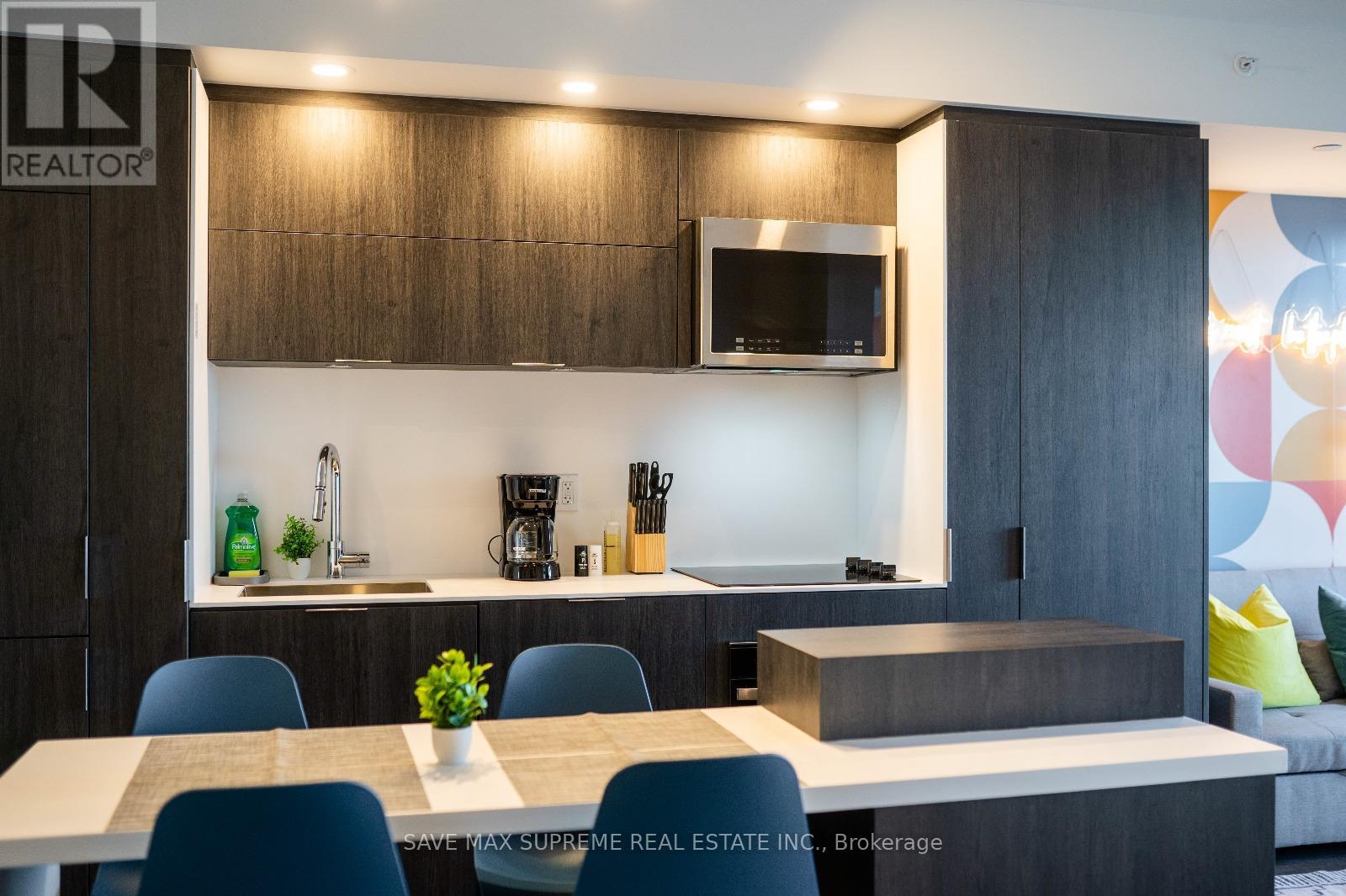 1406 - 370 MARTHA STREET