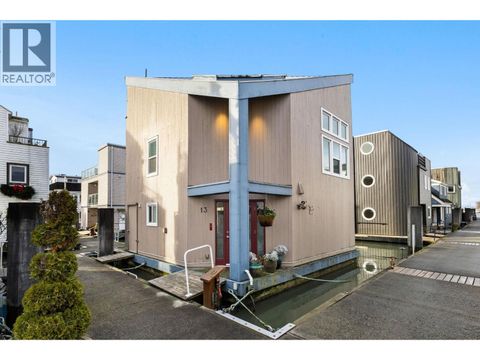 Property photo of 13 3459 w river road, delta, BC v4k4y6