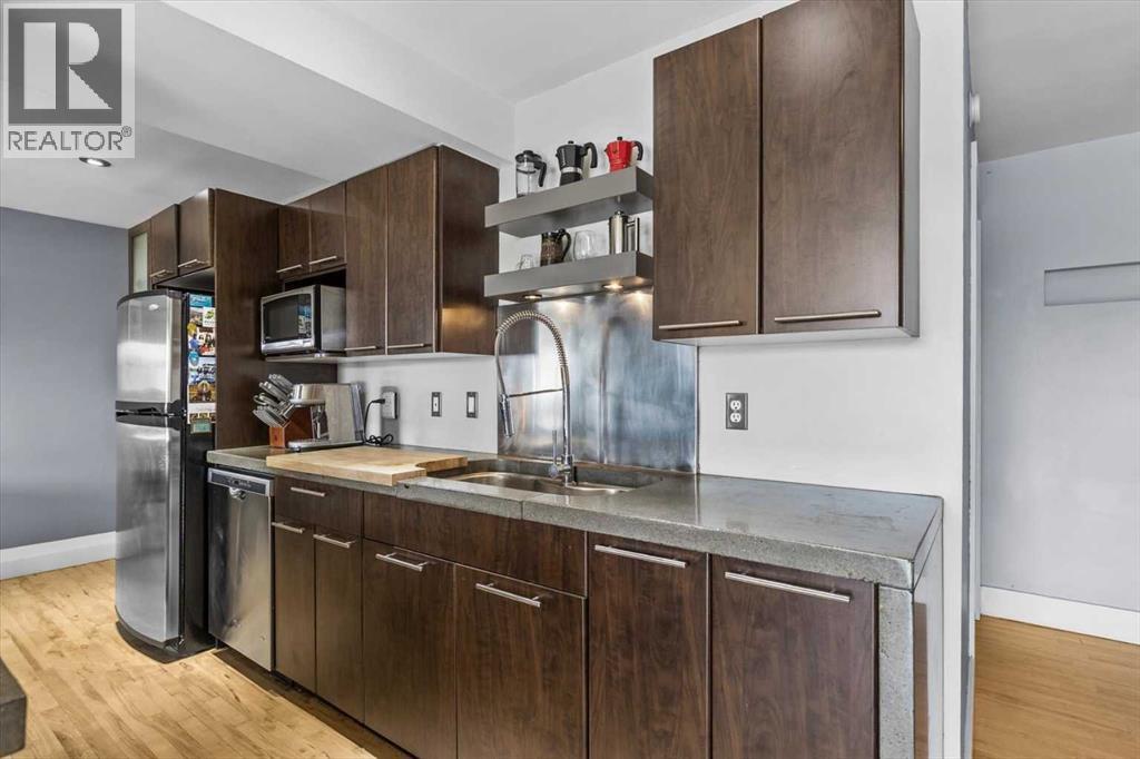 5, 1530 26 Avenue SW