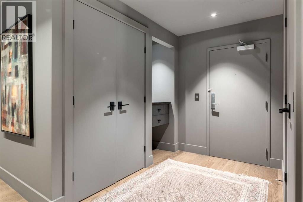 2201, 433 11 Avenue SE