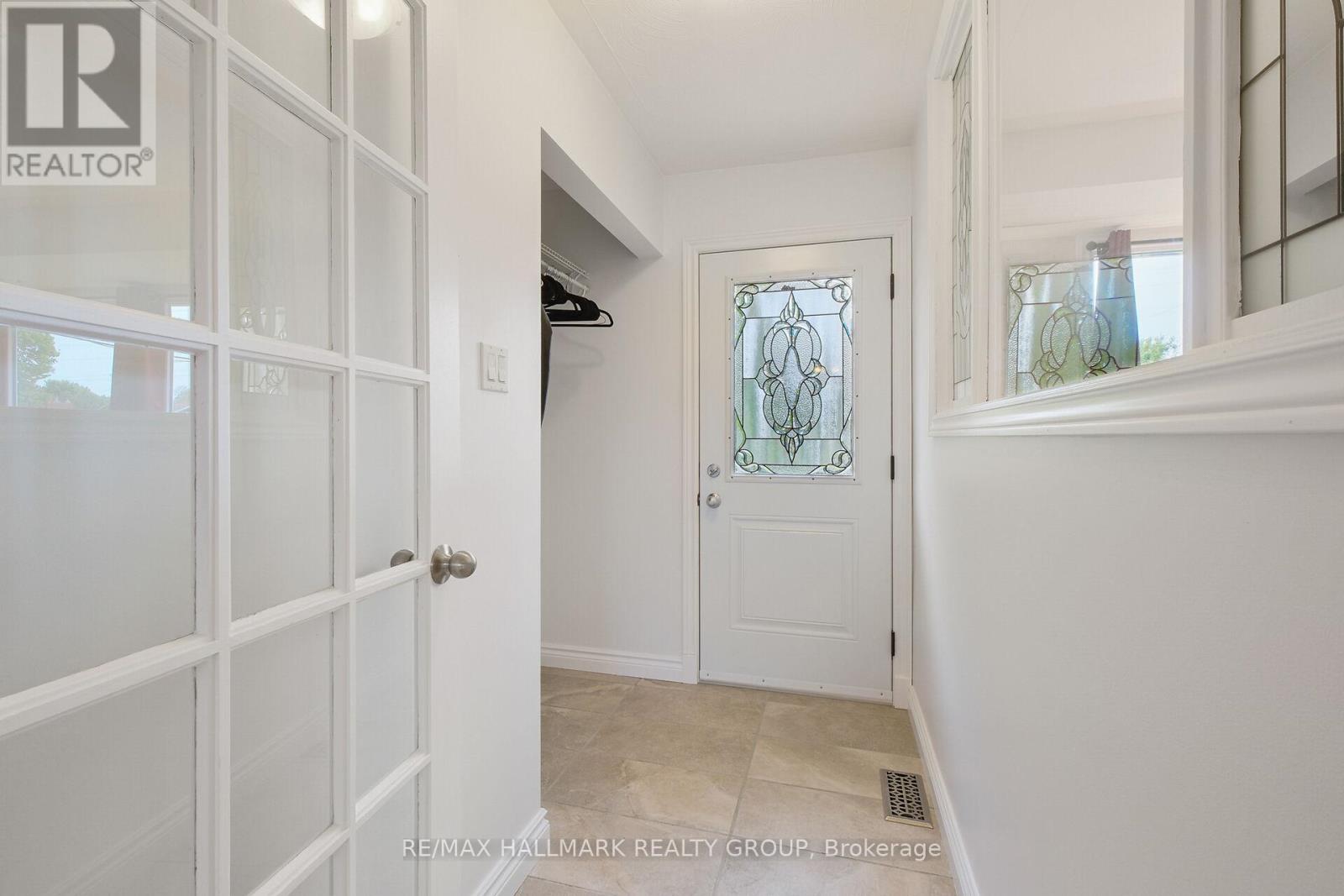 21 GARY AVENUE