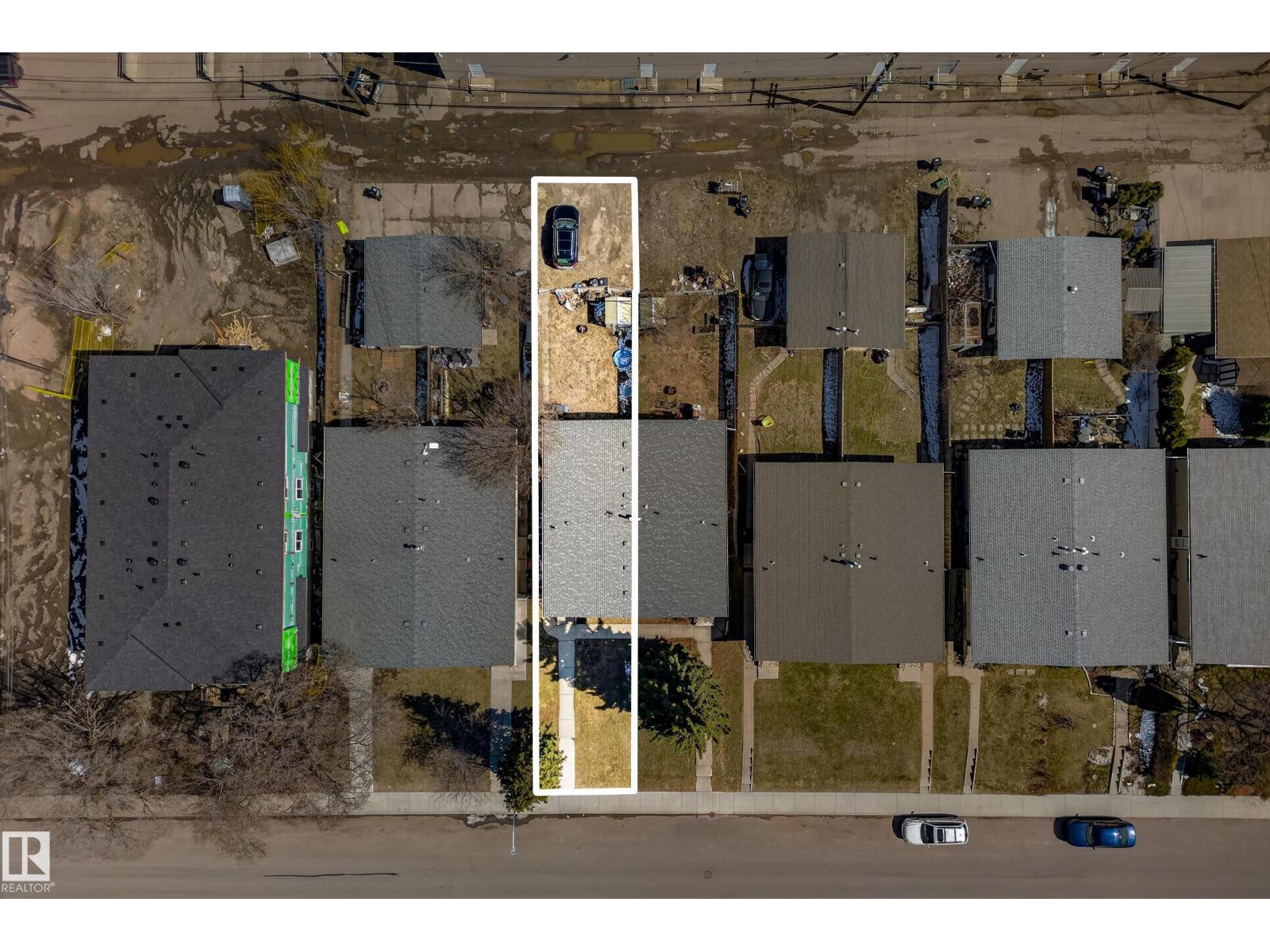 6027 6029 105 ST NW
