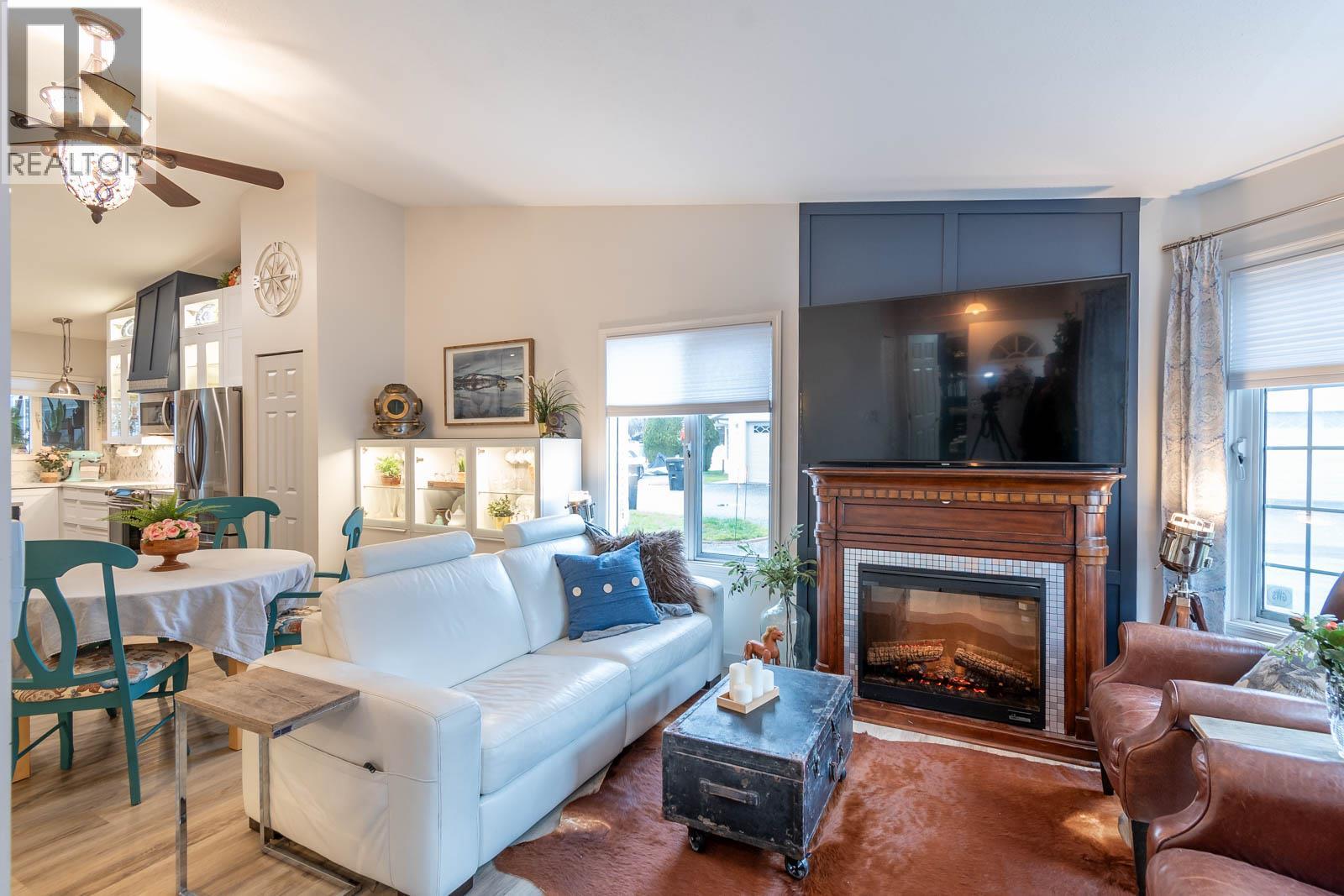 3502 24 Avenue Unit# 2