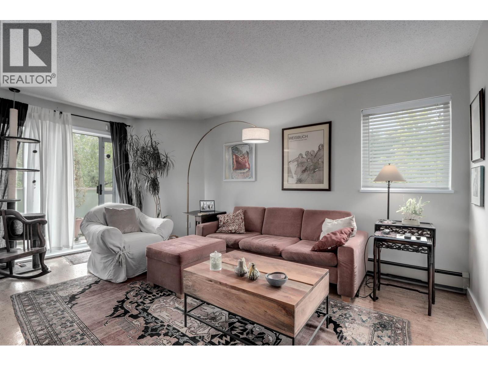 406 998 W 19TH AVENUE