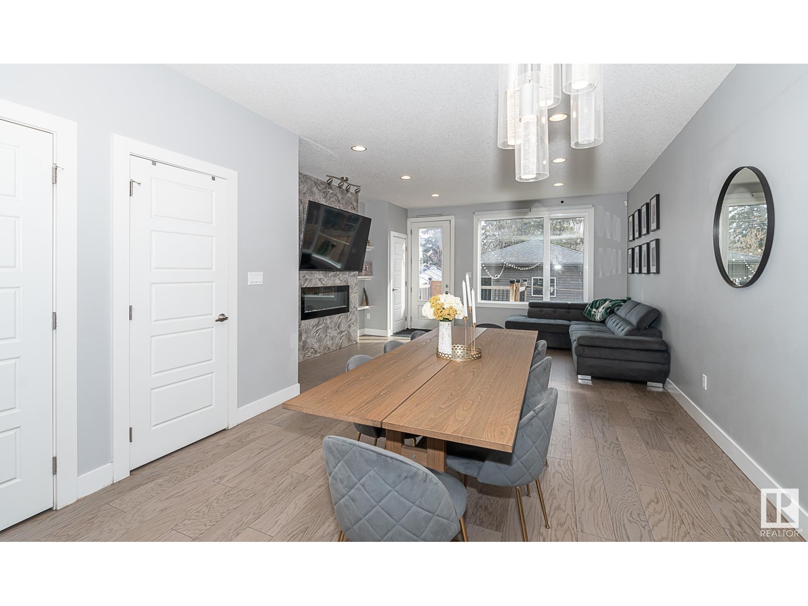 11031 132 ST NW