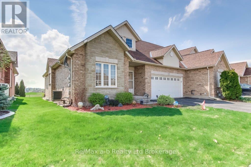 717 GARDEN COURT CRESCENT