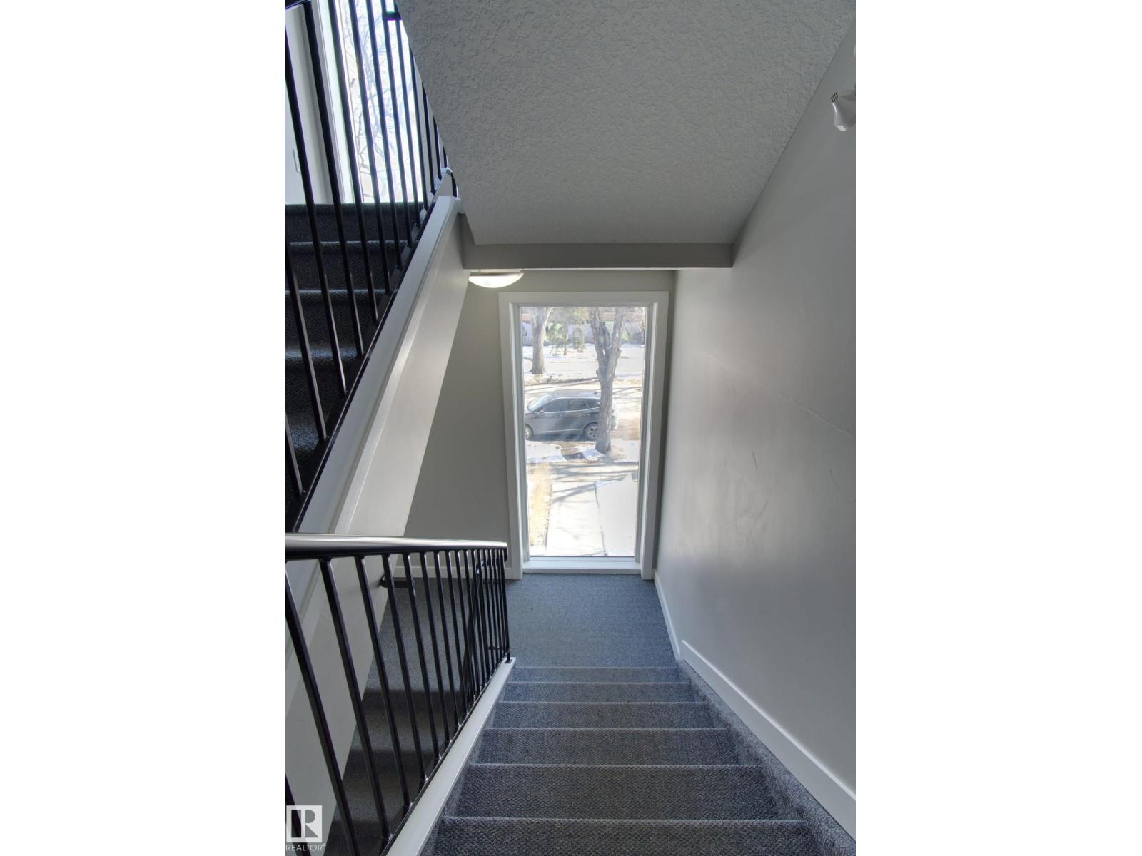#102 10736 116 ST NW