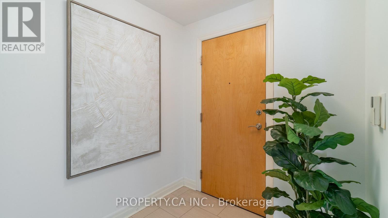 1115 - 188 DORIS AVENUE