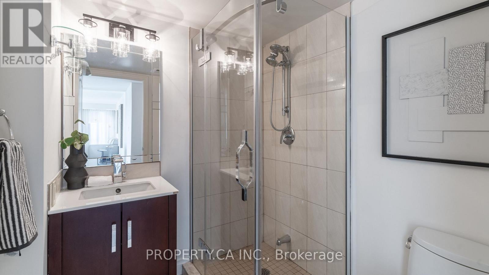1115 - 188 DORIS AVENUE
