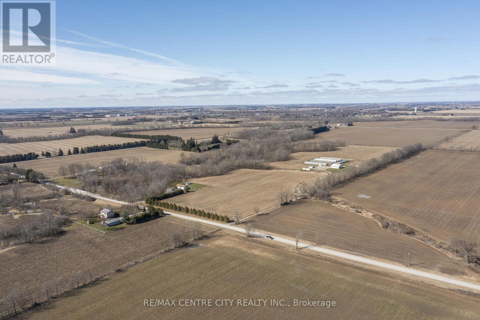 Photo 1 of 27 — 29712 ESTERVILLE ROAD, Chatham-Kent (Dresden), ON N0P1M0