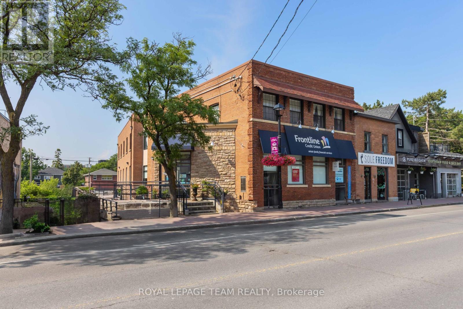 365 RICHMOND ROAD