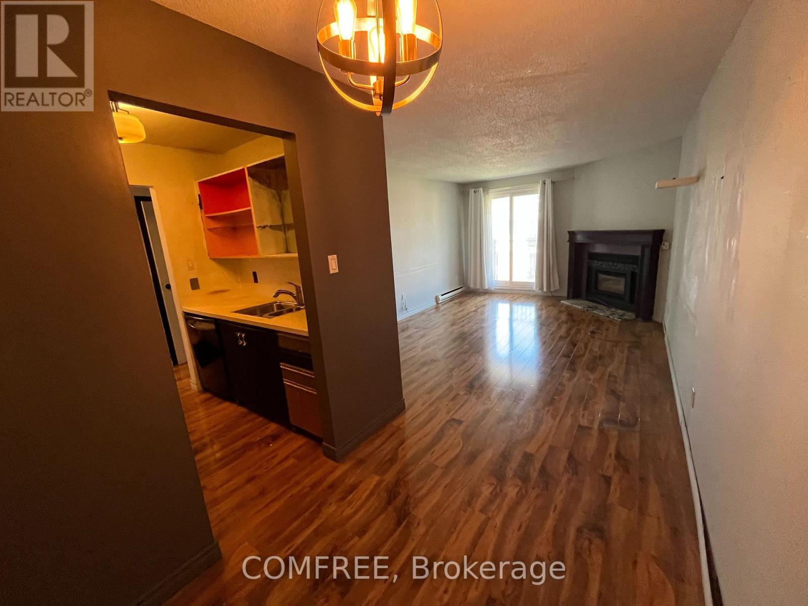 41 - 136 CONWAY DRIVE