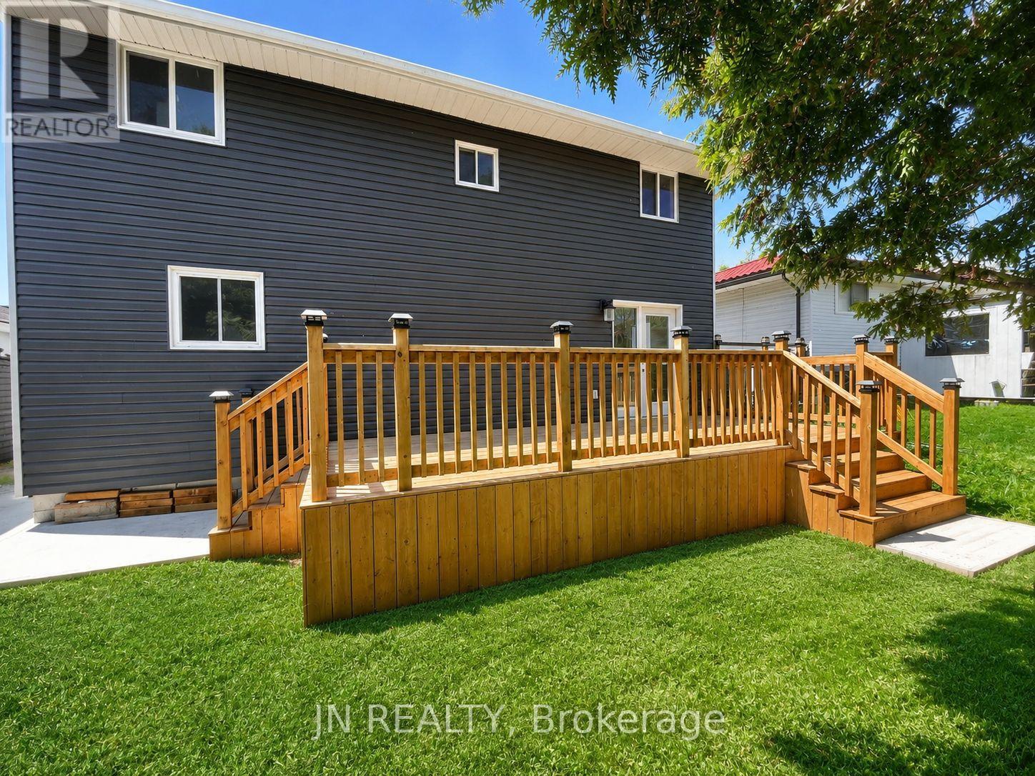 1962 FRANKLIN AVENUE W