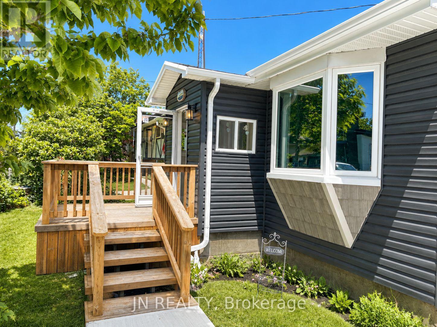 1962 FRANKLIN AVENUE W