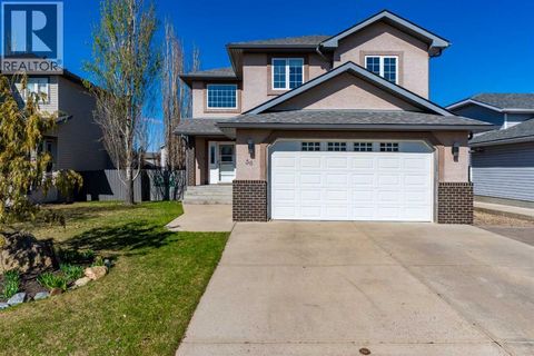 56 Collins Crescent Crossfield AB T0M0S0