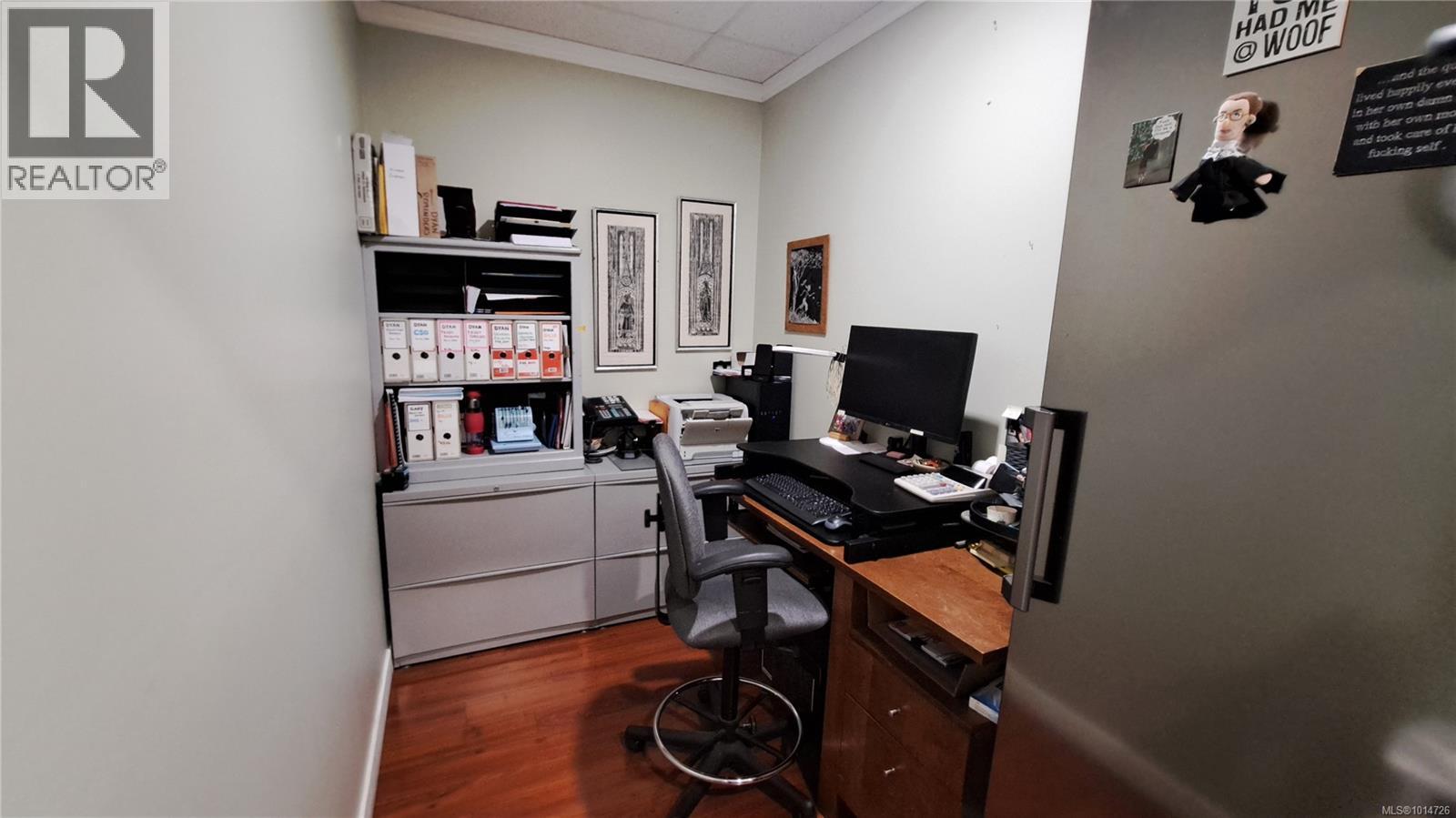 101 1625 Oak Bay Ave