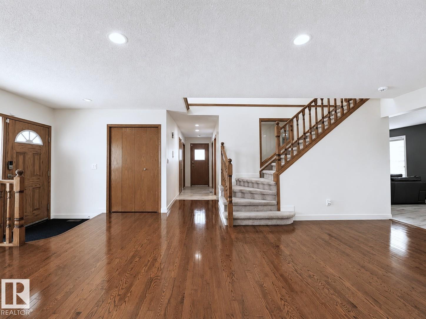 15235 61 ST NW