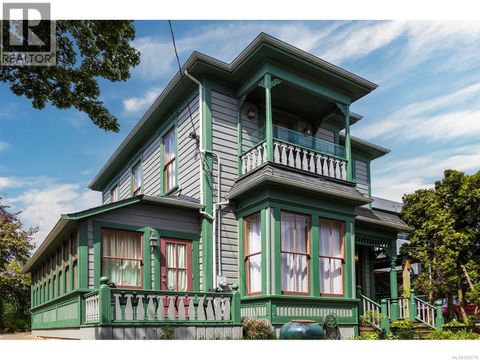 332 Catherine St Victoria BC V9A3S8