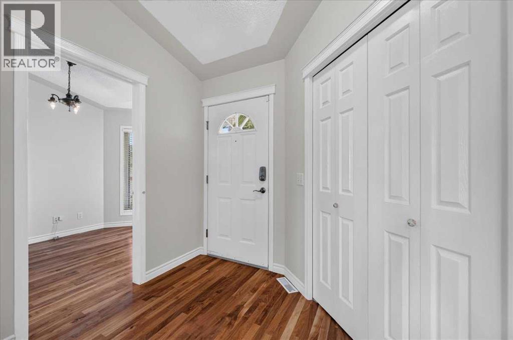 21 Strathearn Gardens SW
